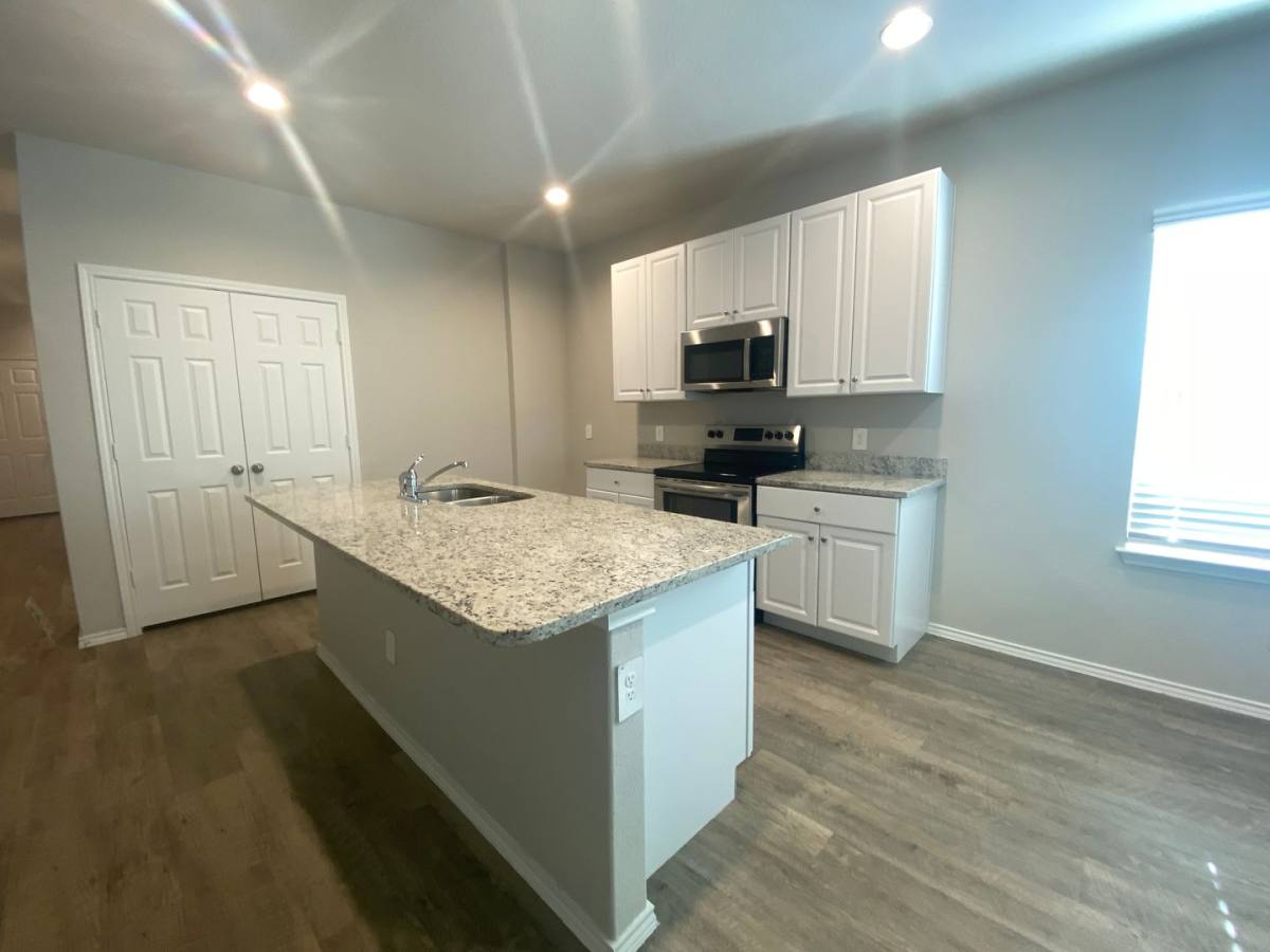 House for rent at 621 Jennifer Cove, New Braunfels, TX 78130