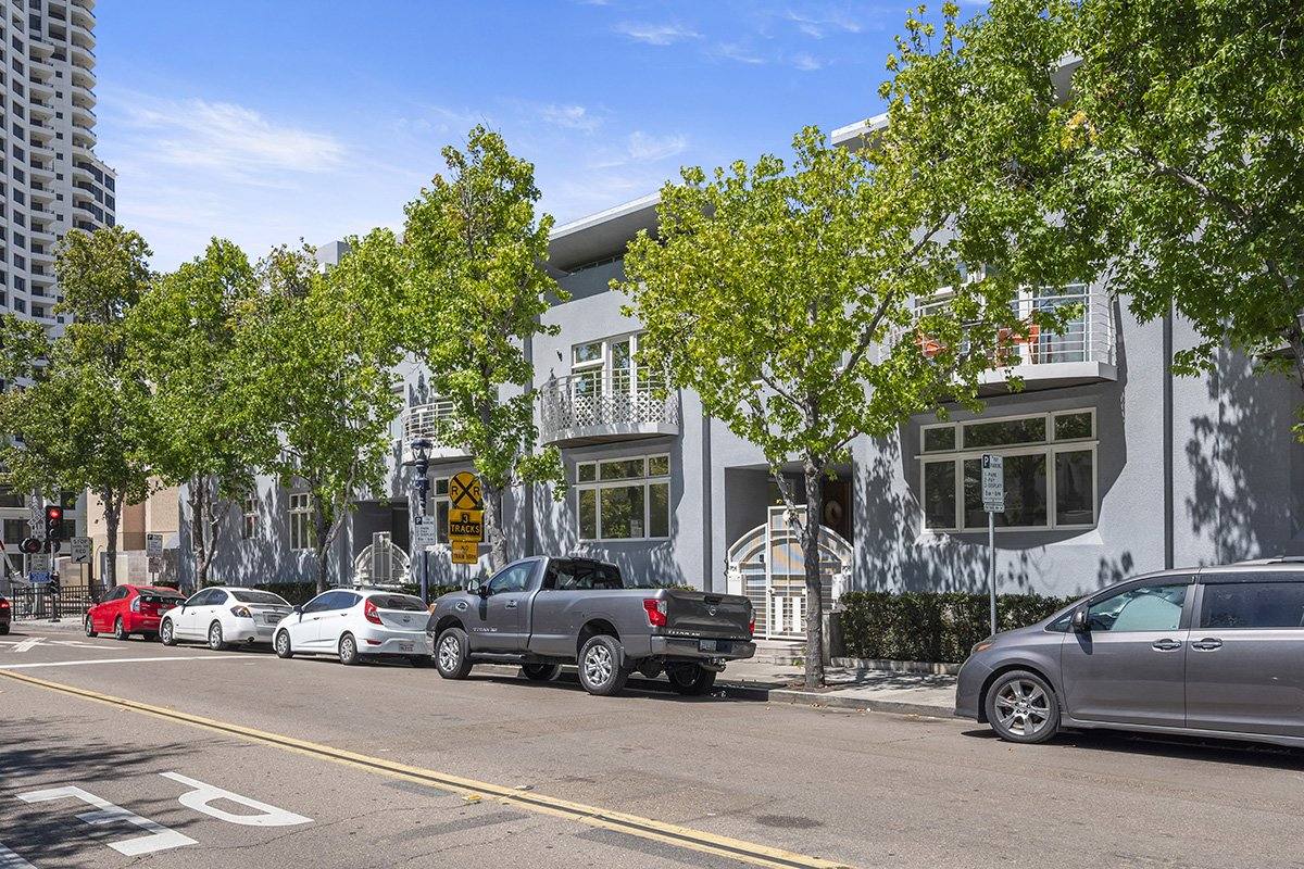 Townhouse for rent at 706 Kettner Blvd, San Diego, CA 92101