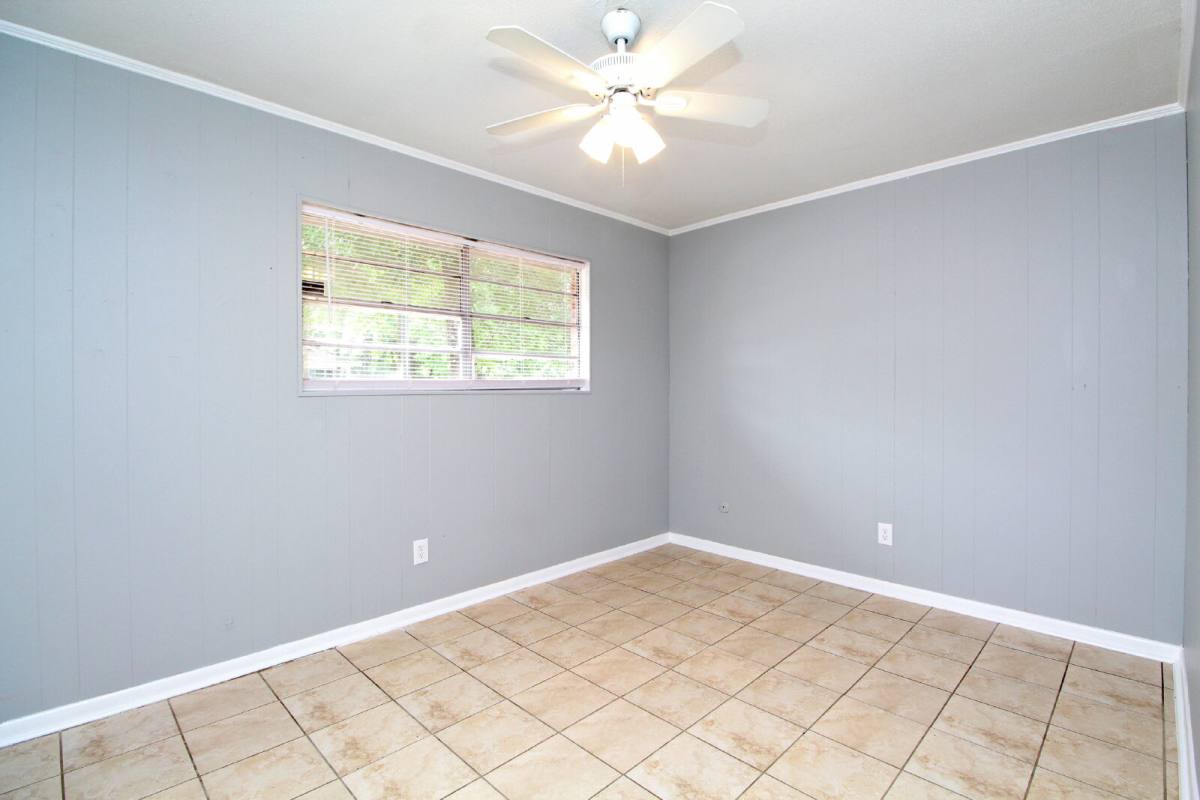 Apartment for rent at 6618 Applegate St, Milton, FL 32570