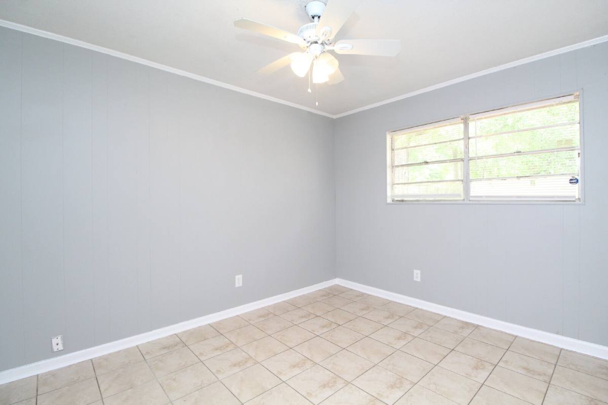 Apartment for rent at 6618 Applegate St, Milton, FL 32570