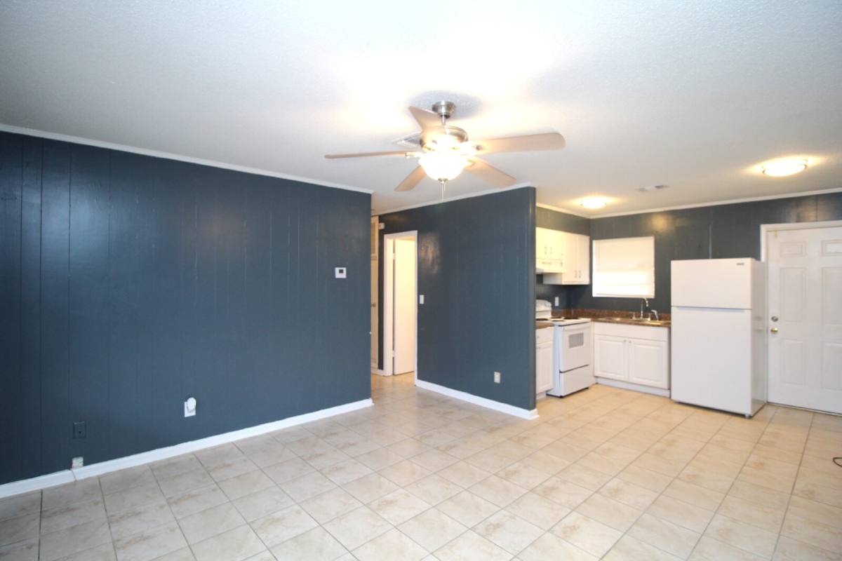 Apartment for rent at 6618 Applegate St, Milton, FL 32570