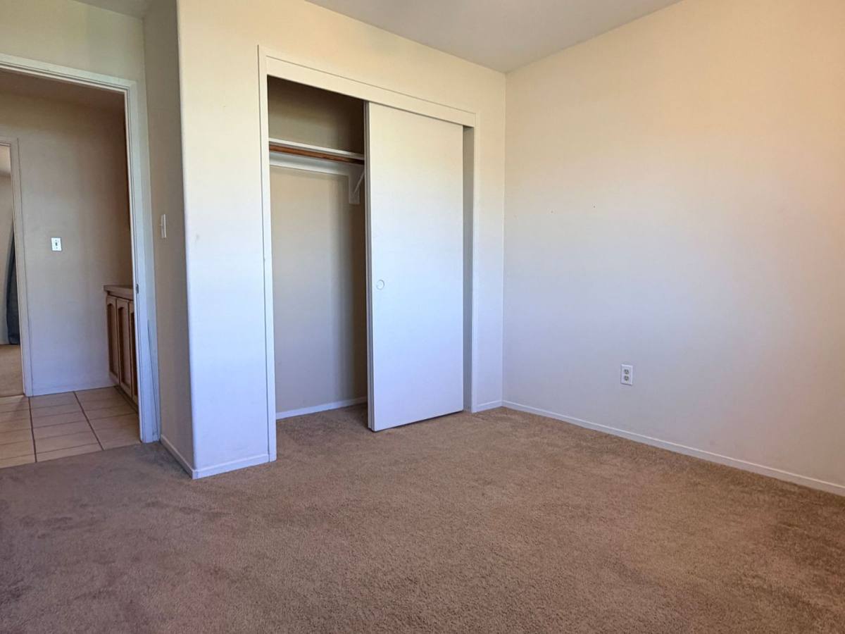 House for rent at 22120 McCarthy Dr, Tehachapi, CA 93561