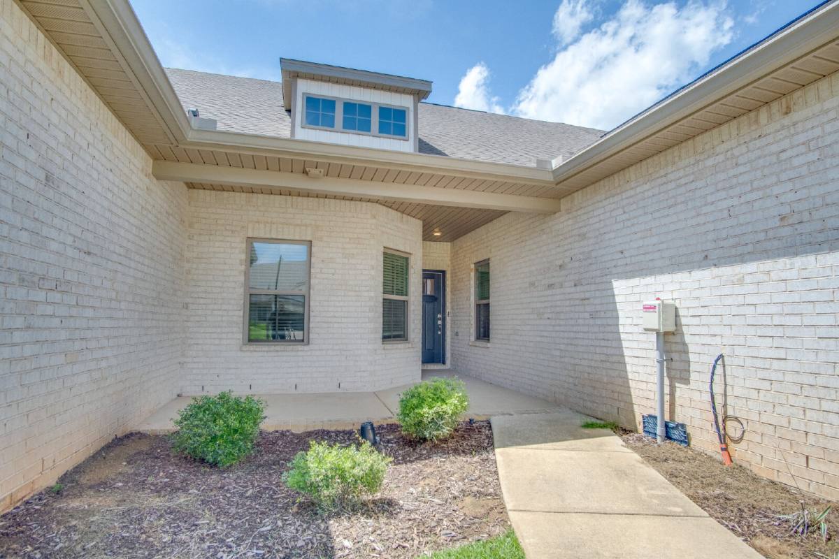 Townhouse for rent at 713 Brambling Court, Cantonment, FL 32533