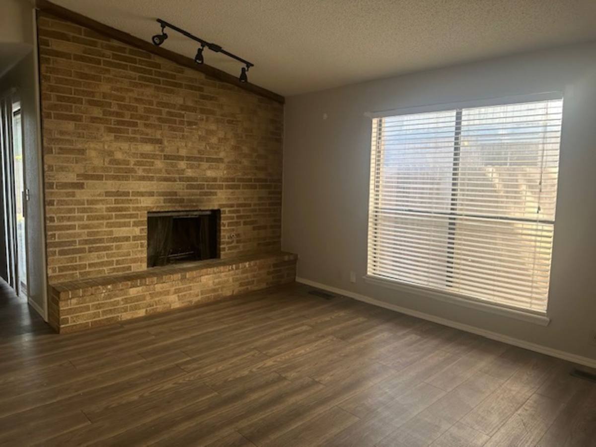 House for rent at 10411 White Oak Canyon Rd, Oklahoma City, OK 73162