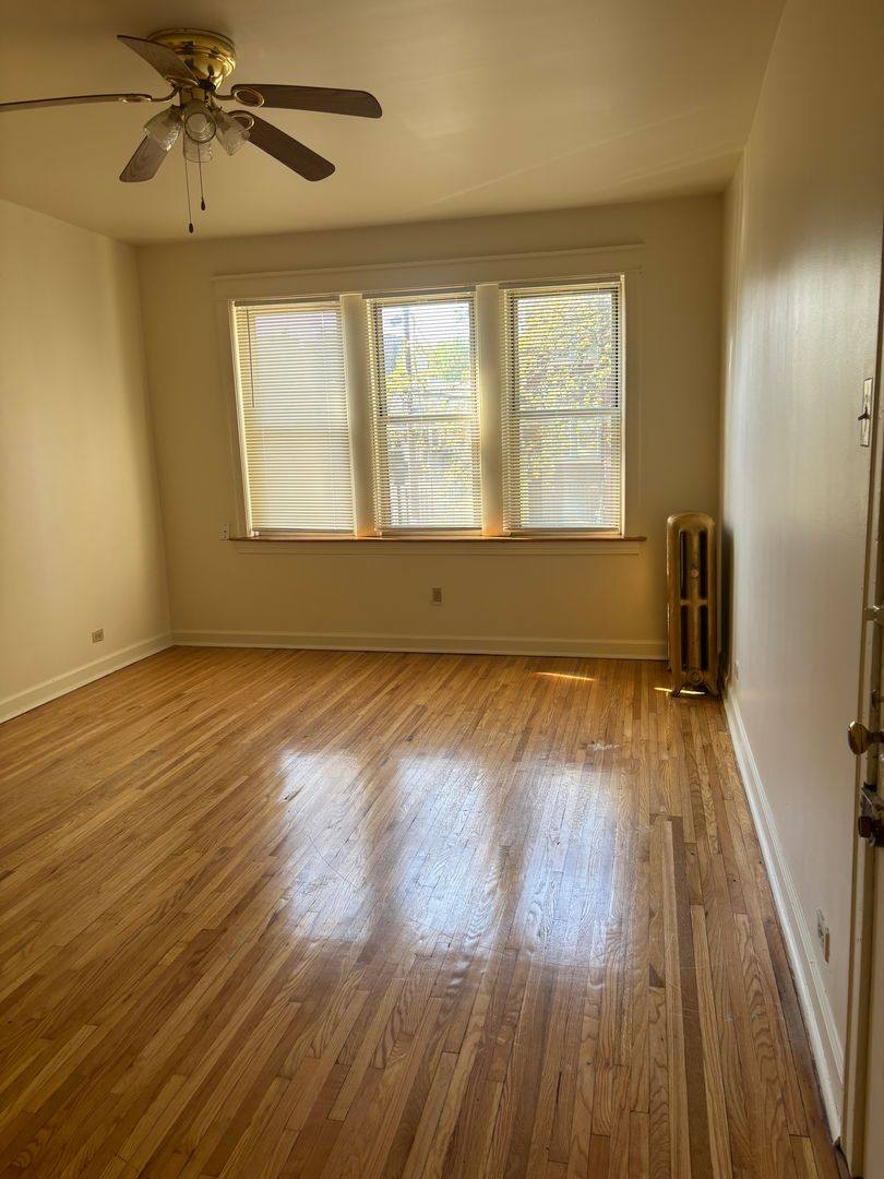 Apartment for rent at 7200-10 S Shore Dr, Chicago, IL 60649