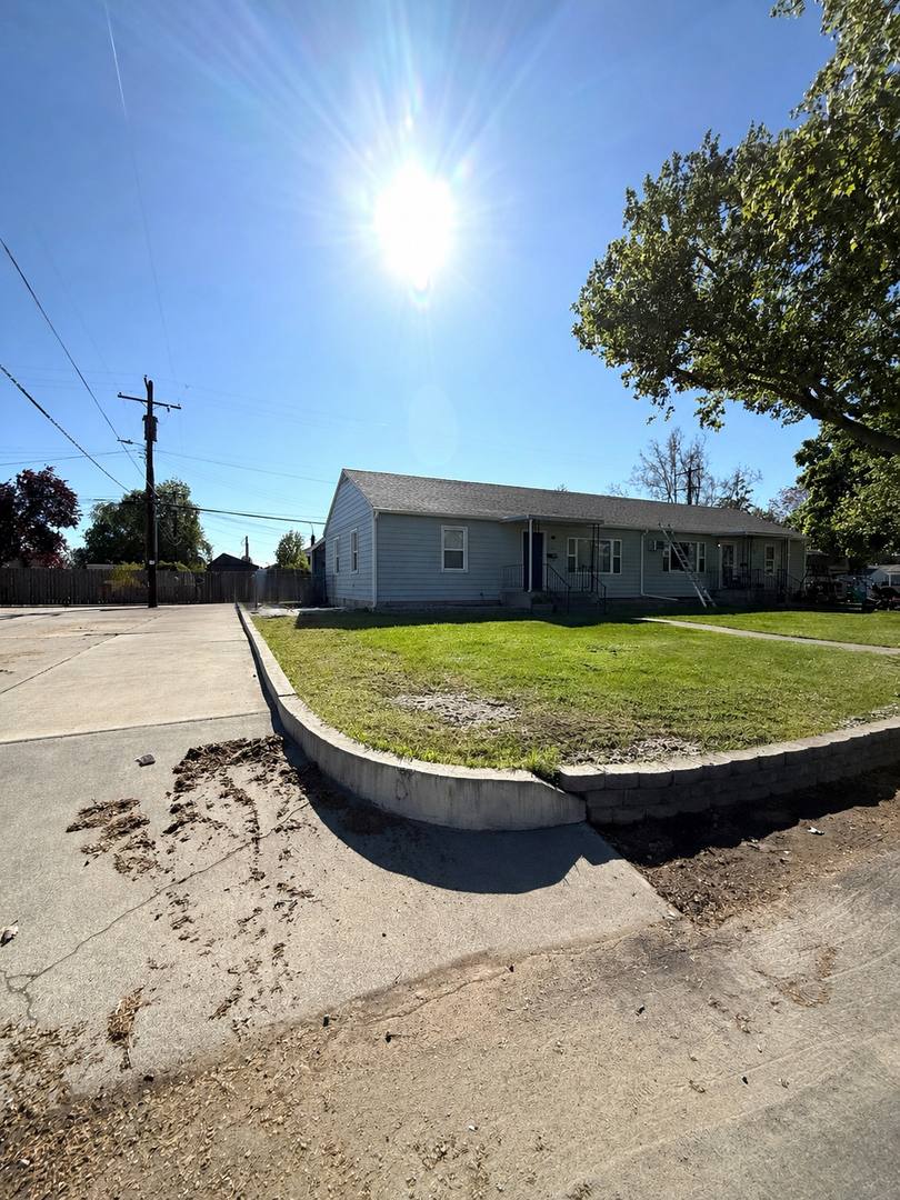 Apartment for rent at 502 504 Barth Ave, Richland, WA 99352