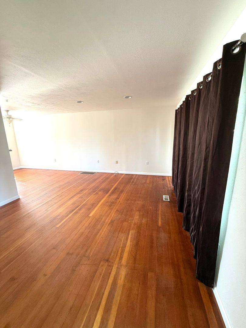 Apartment for rent at 502 504 Barth Ave, Richland, WA 99352