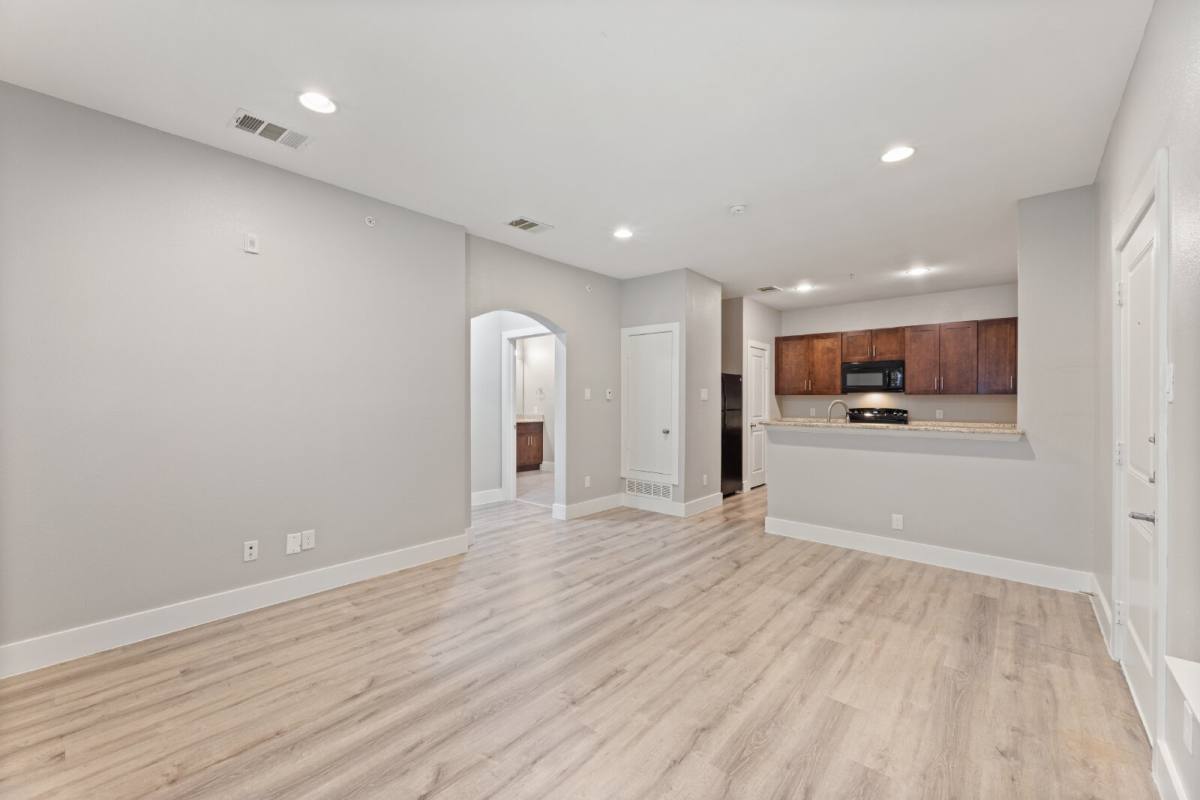 Apartment for rent at 13601 Pinnacle Circle #2103, Euless, TX 76040