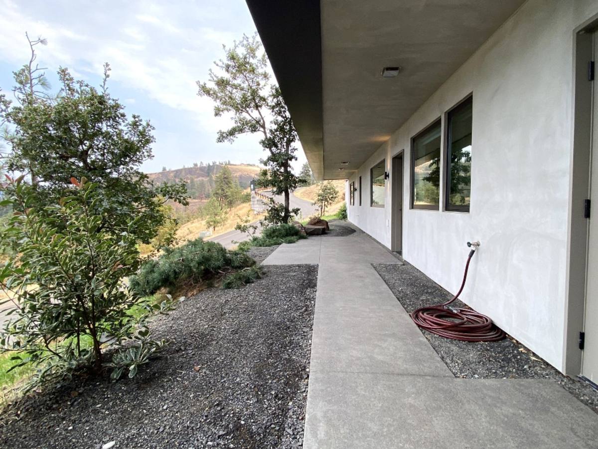 House for rent at 585 Blanchard Blvd, Mosier, OR 97040