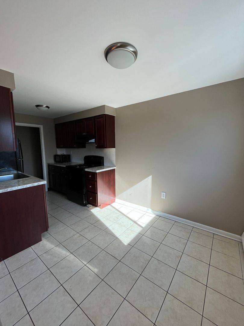 Apartment for rent at 119 Bridge St, Morton, PA 19070