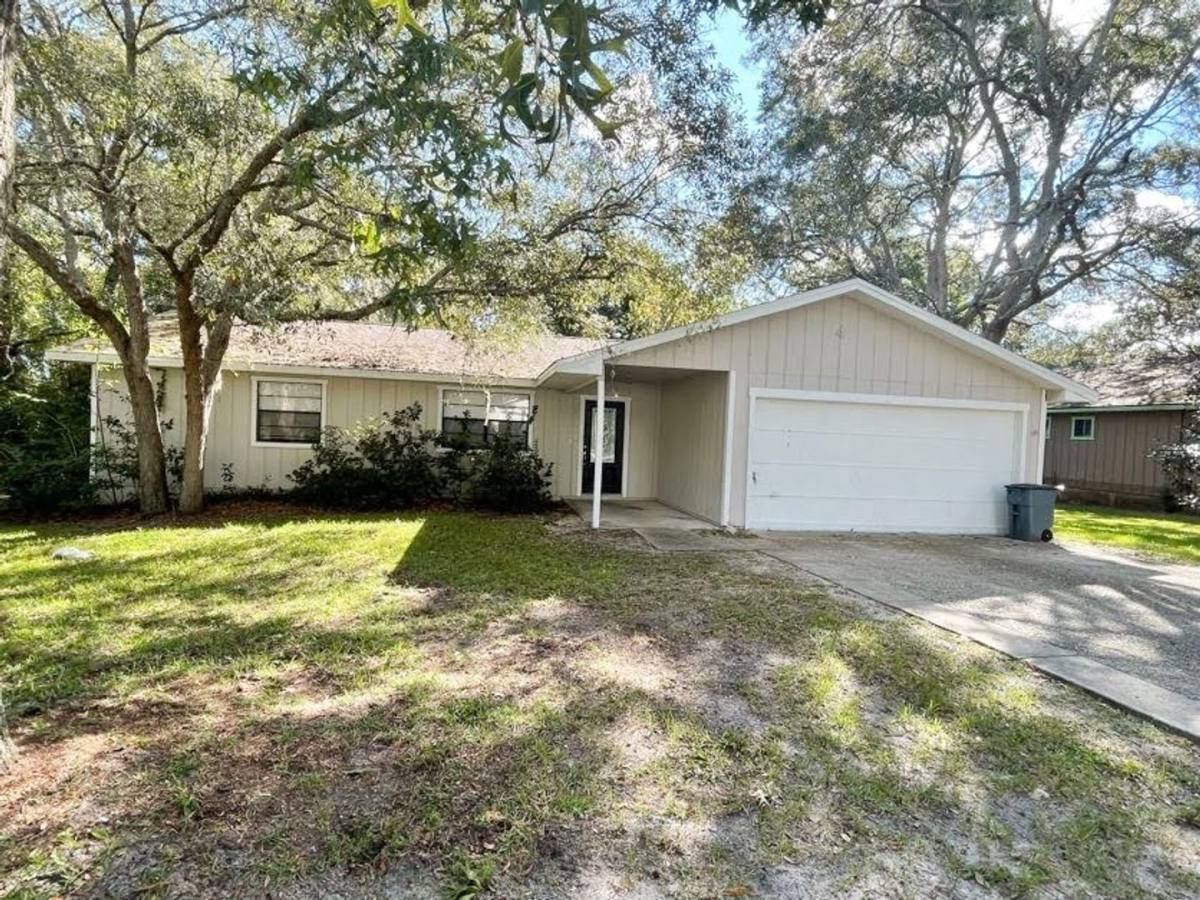 House for rent at 4 Black Jack Circle, Port Orange, FL 32128