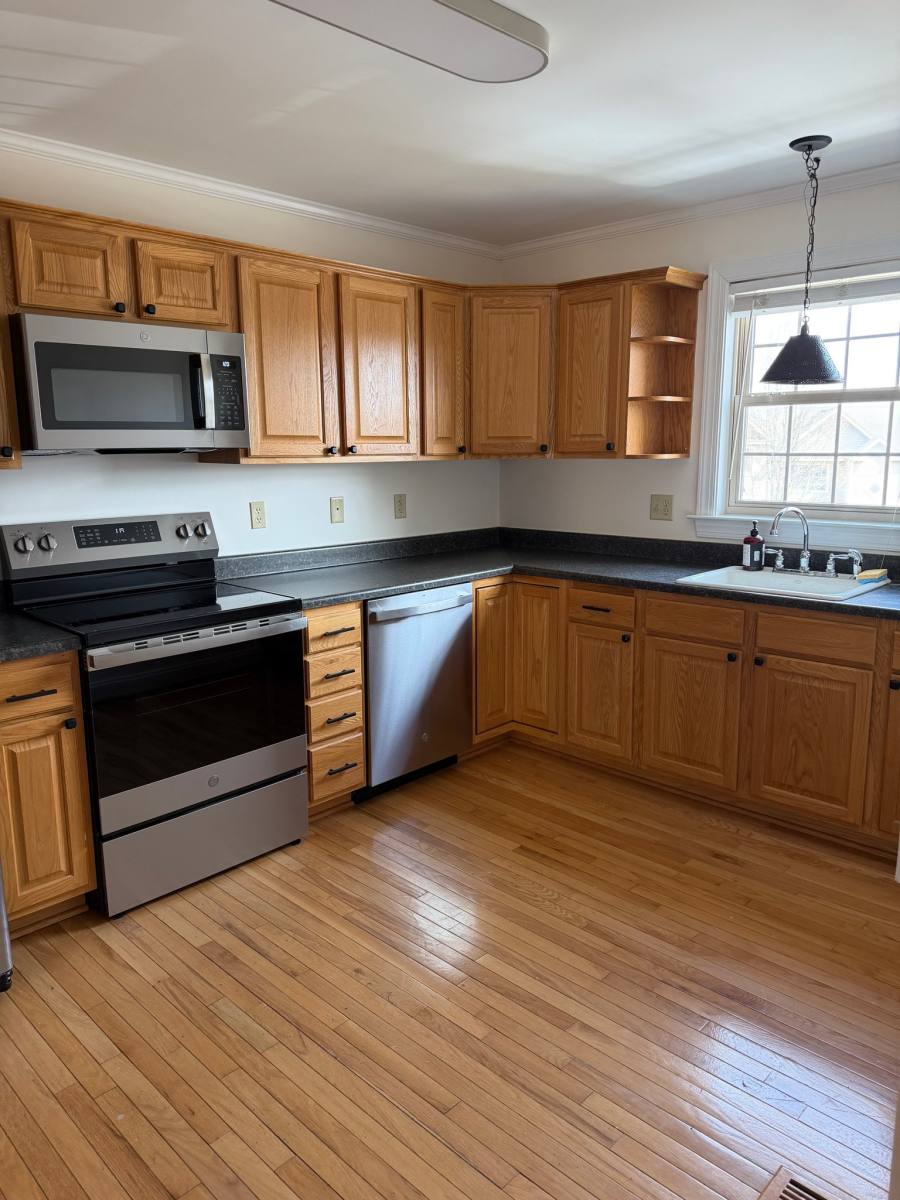 Condo for rent at 64 Scotch Cap Rd #107, Quaker Hill, CT 06375