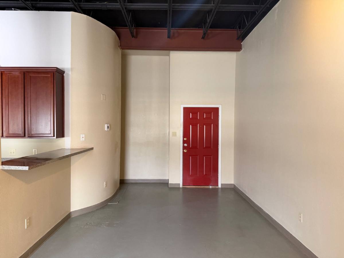 Apartment for rent at 1414 Texas Ave #7B, Lubbock, TX 79401
