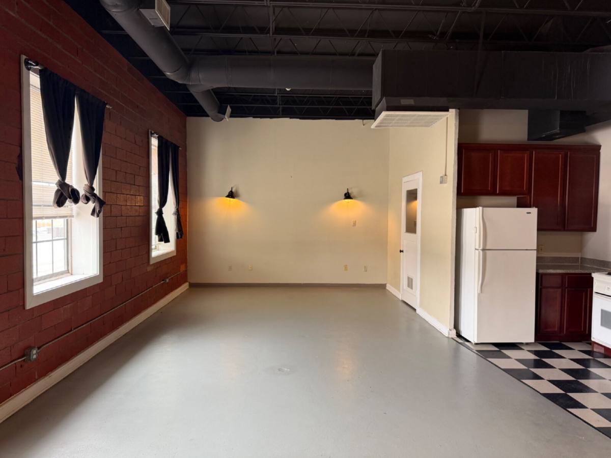Apartment for rent at 1414 Texas Ave #7B, Lubbock, TX 79401