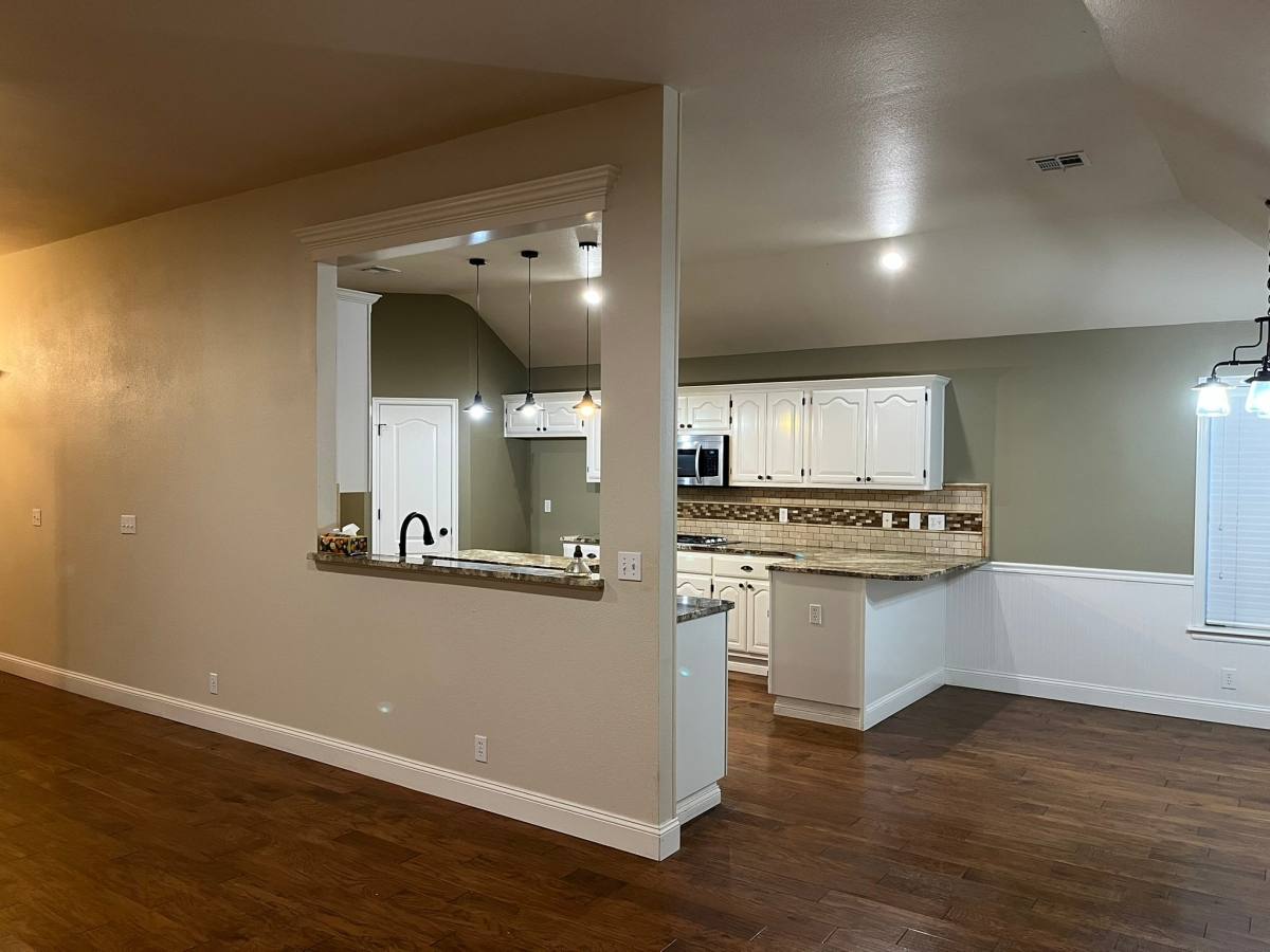 House for rent at 4308 S Walnut Ave, Broken Arrow, OK 74011