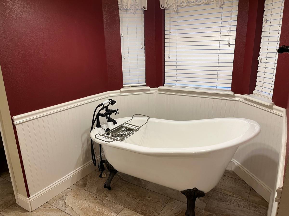 House for rent at 4308 S Walnut Ave, Broken Arrow, OK 74011