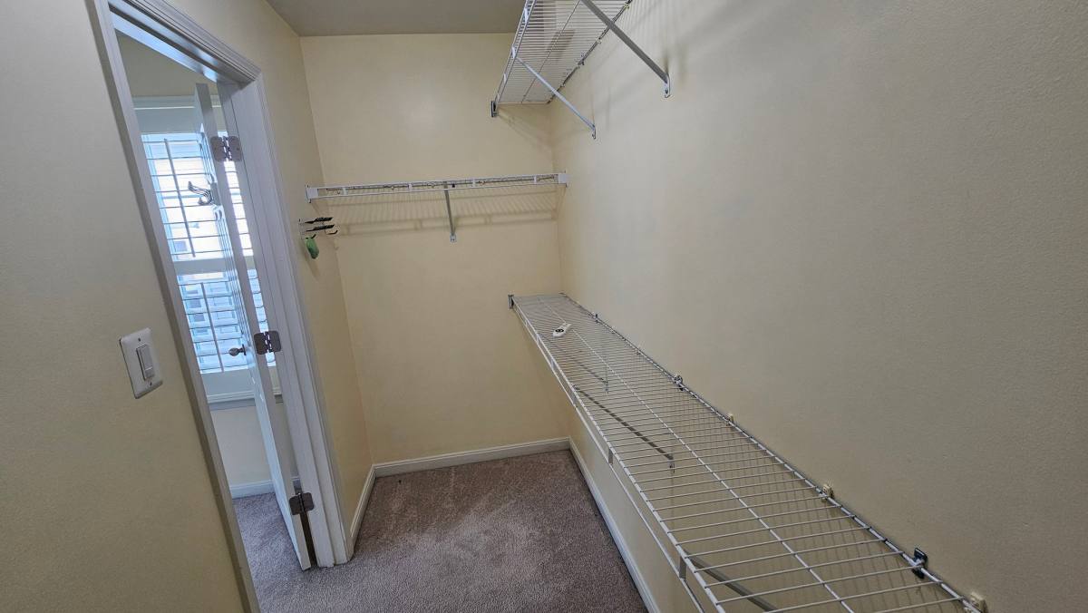 Townhouse for rent at 7217 Barry Lane, Elkridge, MD 21075
