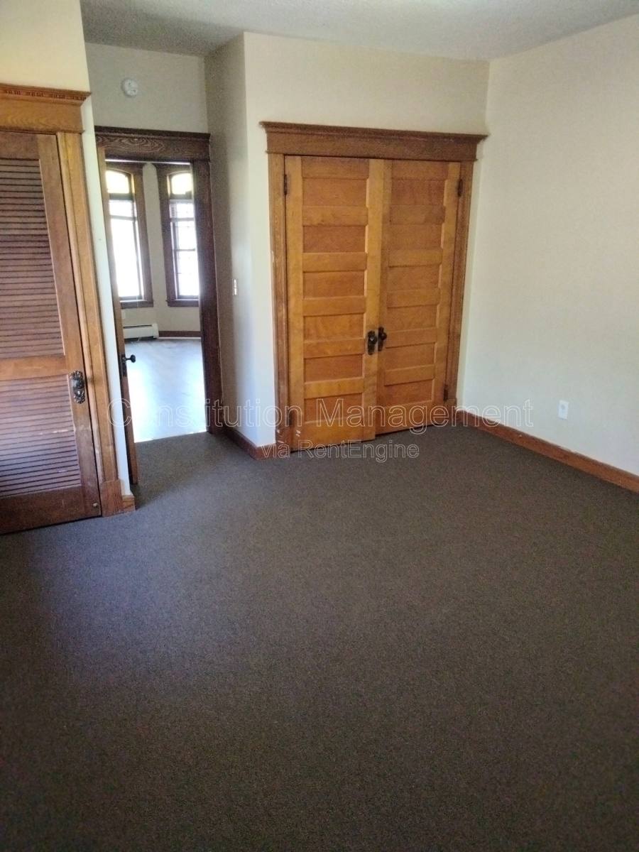 Apartment for rent at 407 Wethers Field Ave #3, Hartford, CT 06114