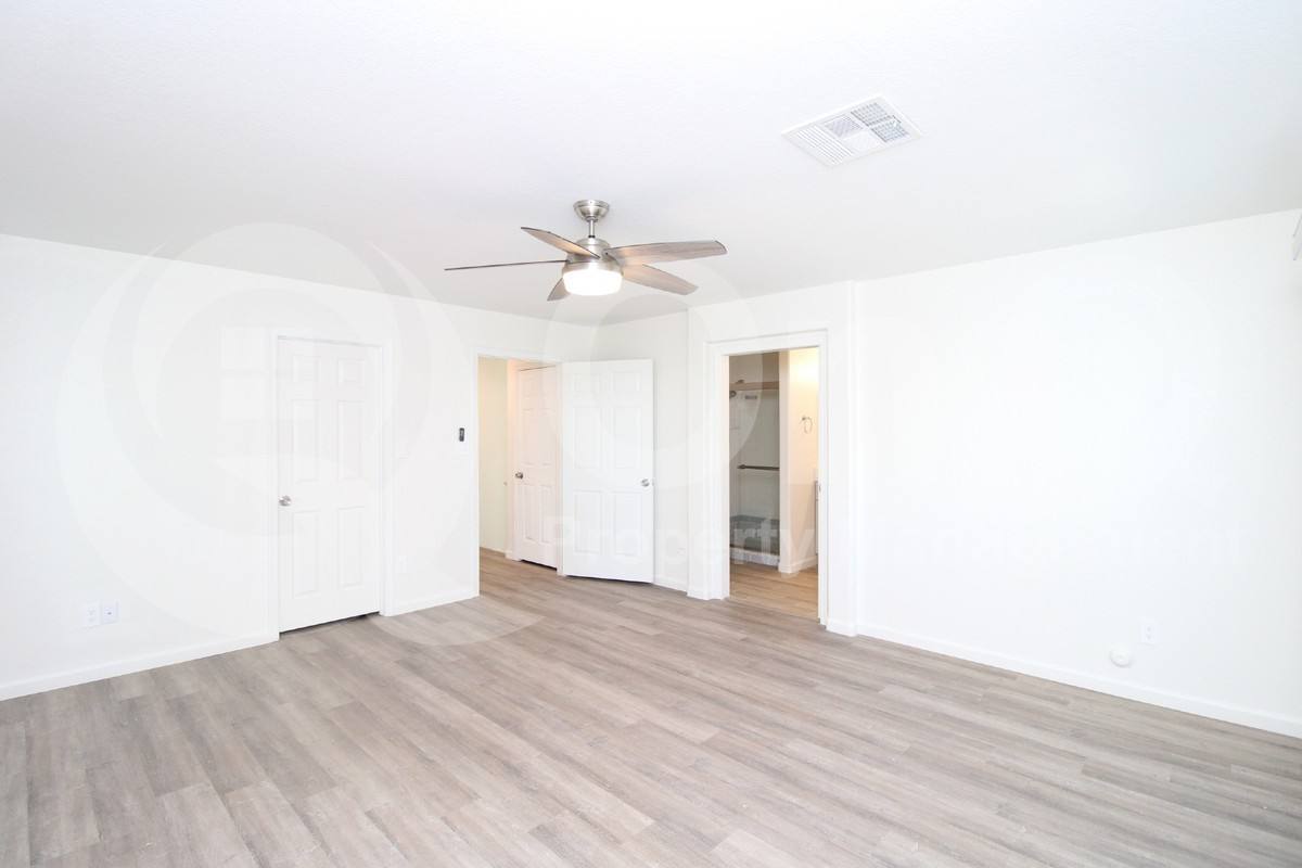 House for rent at 14646 N 90th Dr, Peoria, AZ 85381