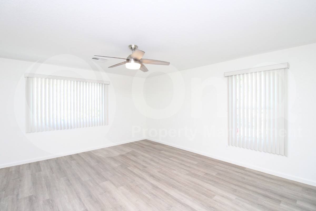House for rent at 14646 N 90th Dr, Peoria, AZ 85381