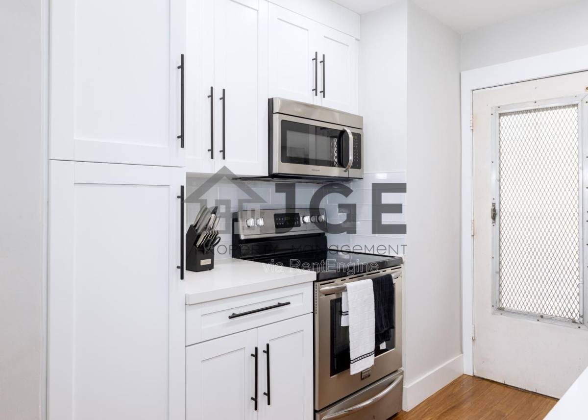 Condo for rent at 270 NE 191st St #103, Miami, FL 33179