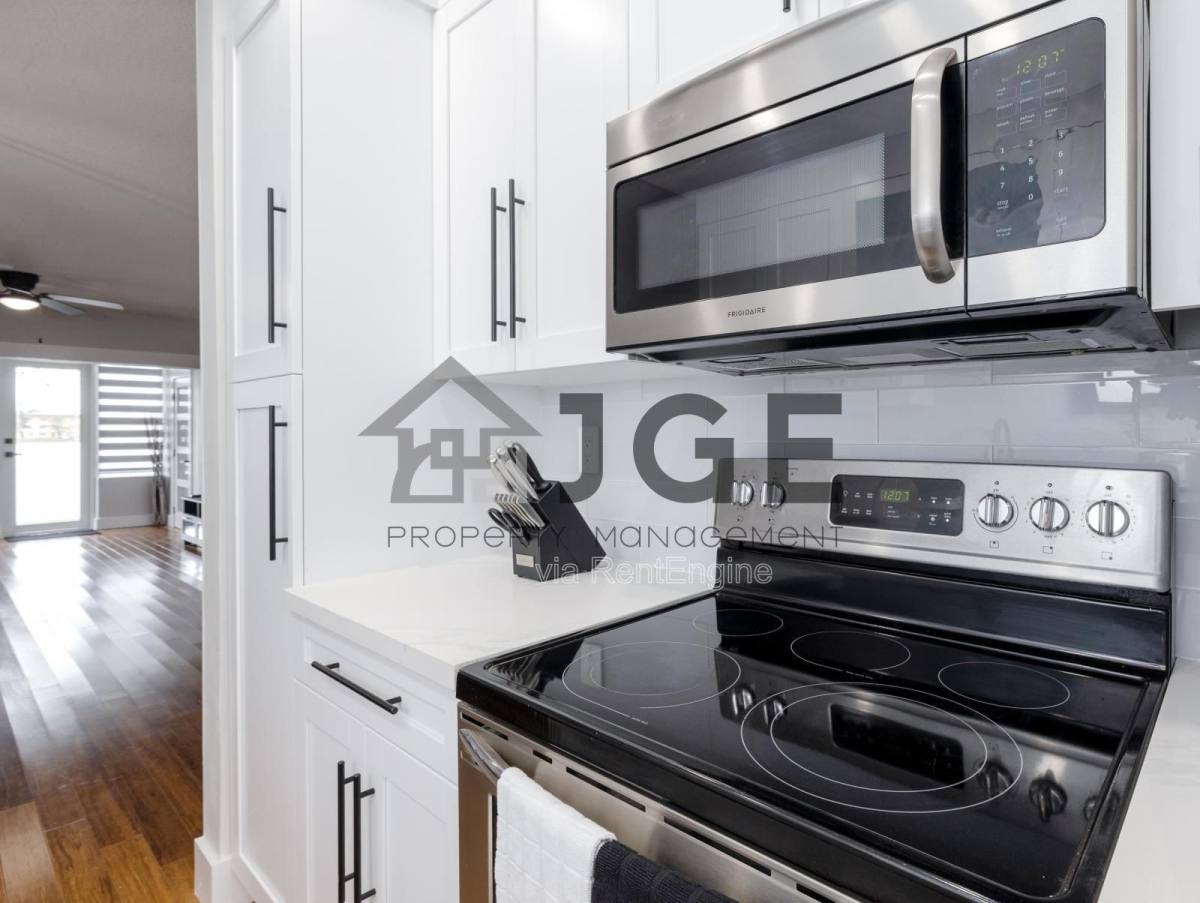 Condo for rent at 270 NE 191st St #103, Miami, FL 33179