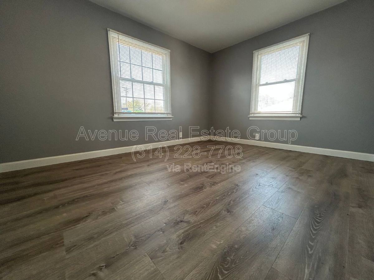 House for rent at 8306 Whitewater Dr, Saint Louis, MO 63134