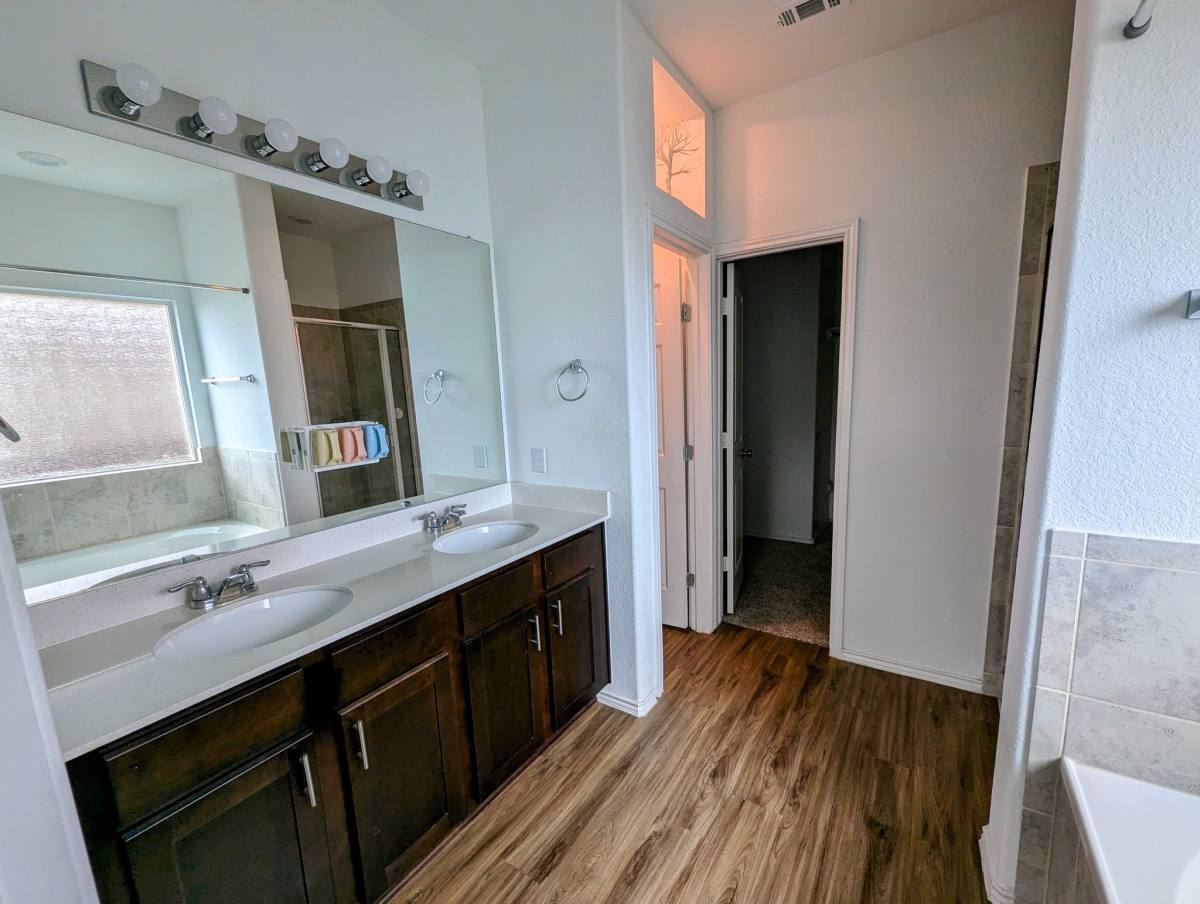 House for rent at 1005 Bluewood Bend, Leander, TX 78641