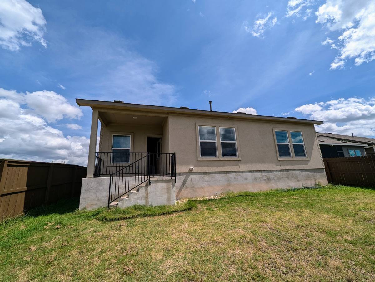 House for rent at 1005 Bluewood Bend, Leander, TX 78641
