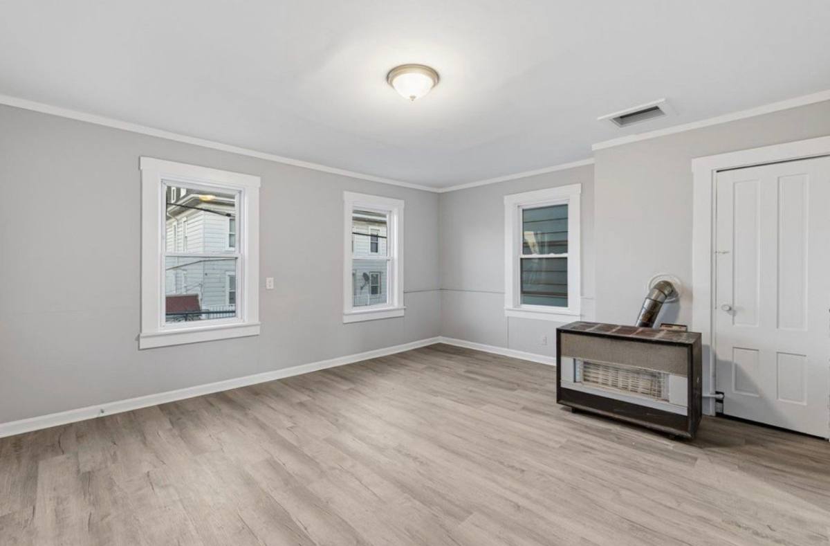 Townhouse for rent at 255 Rodman St #3, Fall River, MA 02721