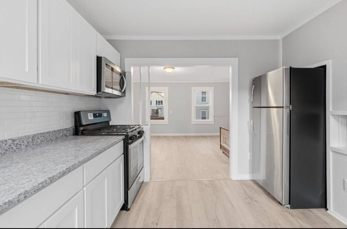 Townhouse for rent at 255 Rodman St #3, Fall River, MA 02721