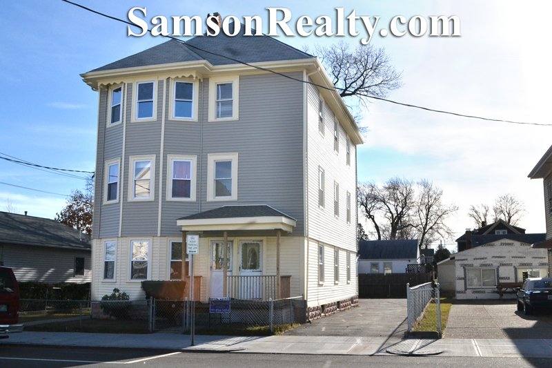 Apartment for rent at 792 Mineralspring #2, Pawtucket, RI 02860