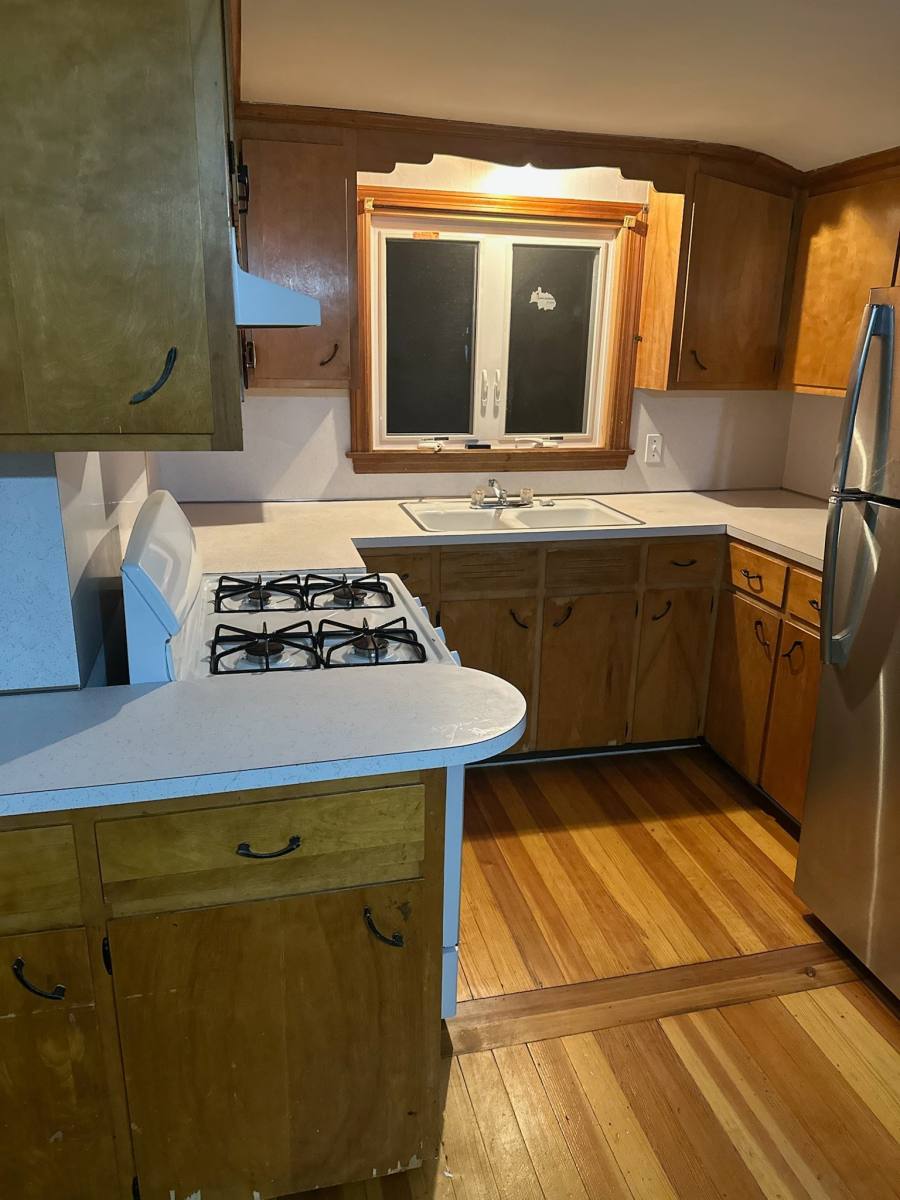 Apartment for rent at 102 Constitution St #4, Bristol, RI 02809