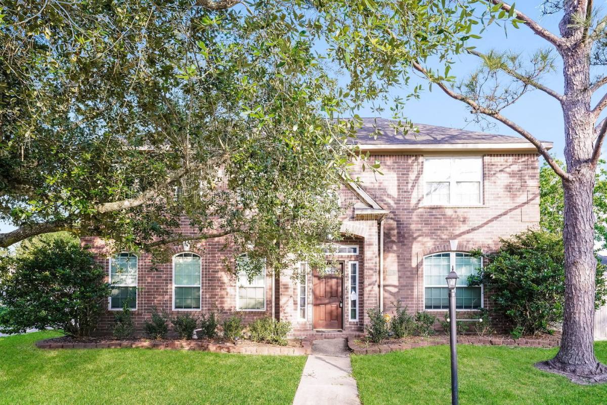House for rent at 2309 San Augustine Lane, Friendswood, TX 77546
