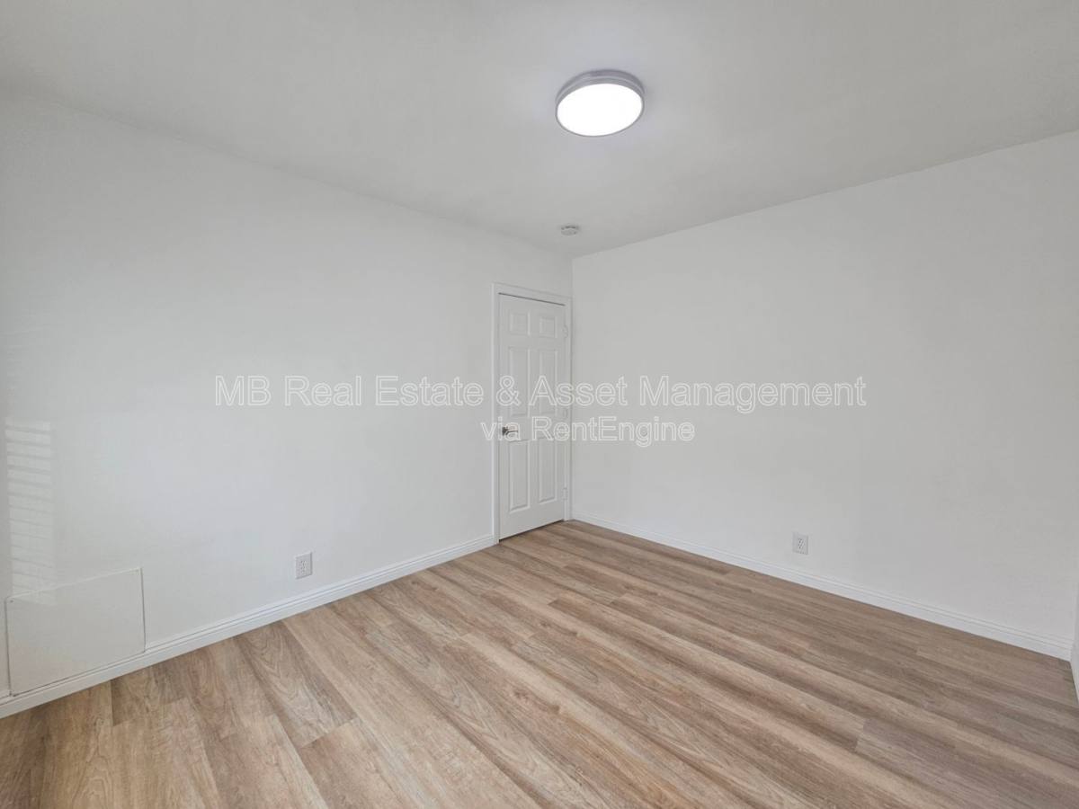 Apartment for rent at 4754 W 163rd St, Lawndale, CA 90260