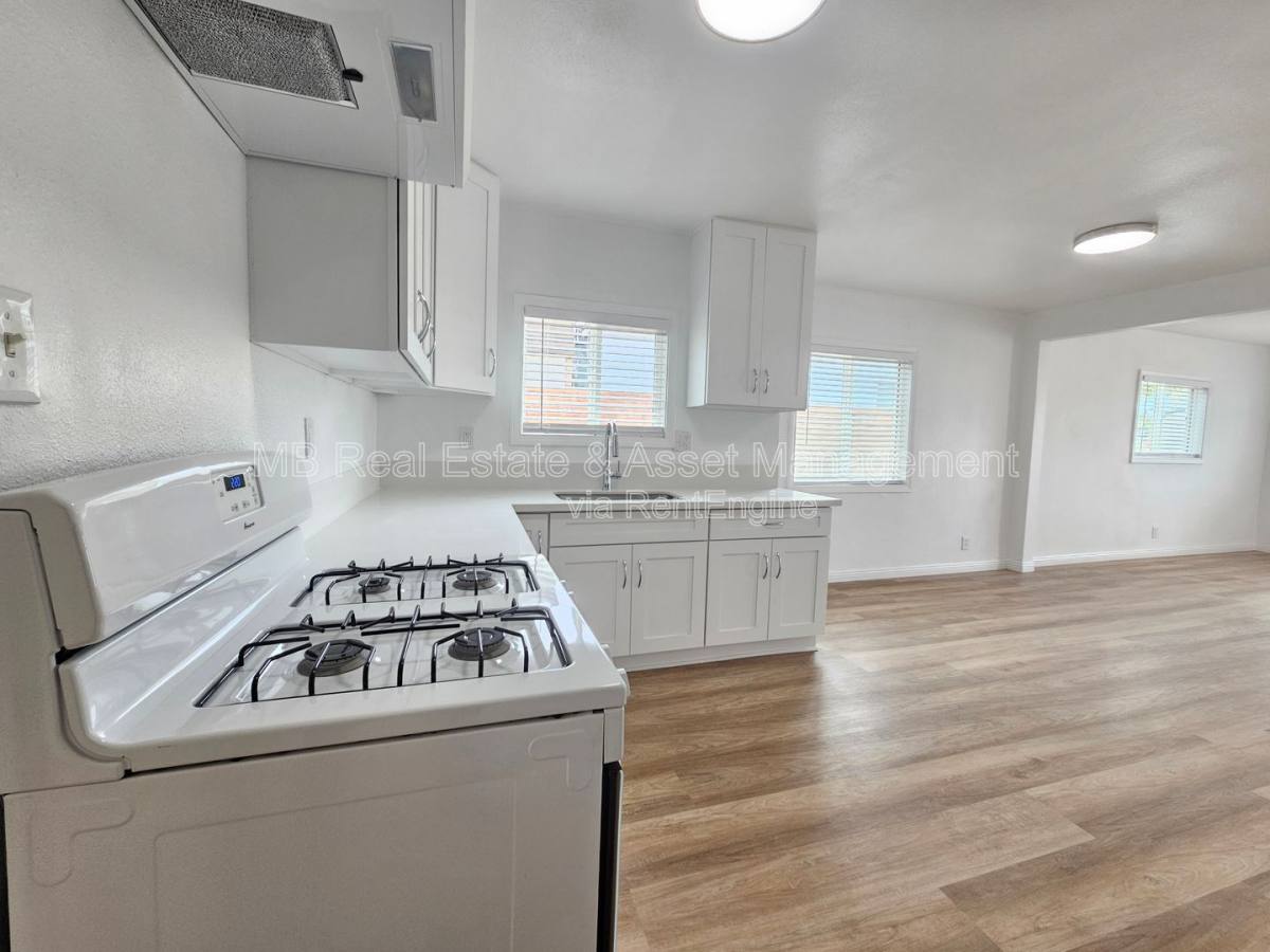 Apartment for rent at 4754 W 163rd St, Lawndale, CA 90260