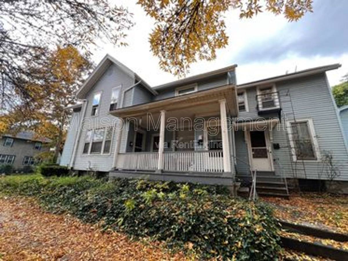 Apartment for rent at 279 S Goodman St, Rochester, NY 14607