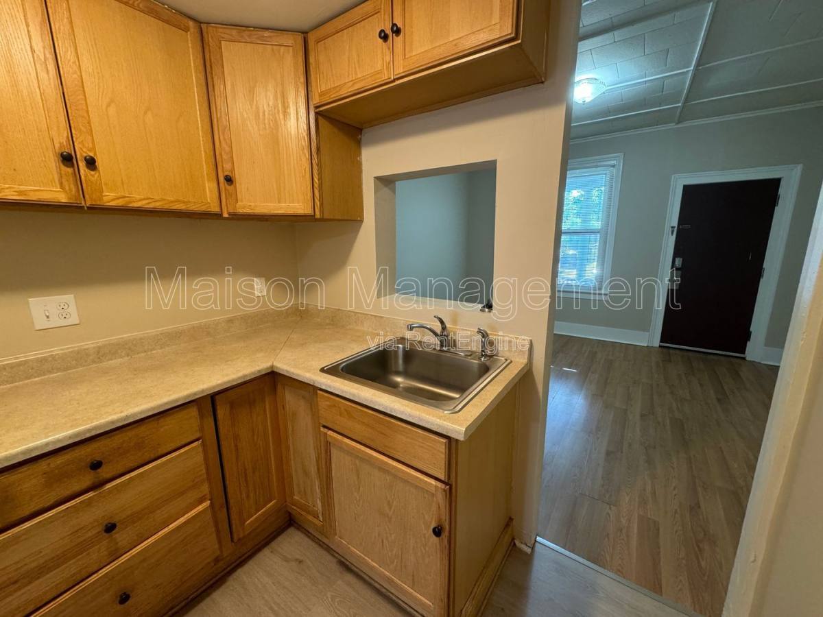 Apartment for rent at 279 S Goodman St, Rochester, NY 14607