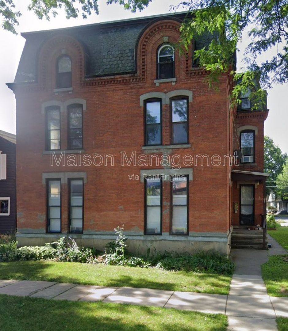 Apartment for rent at 71 Marshall St #6, Rochester, NY 14607