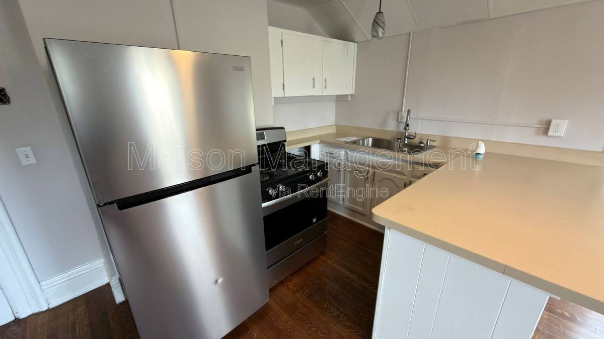 Apartment for rent at 196 N Goodman St #5, Rochester, NY 14607