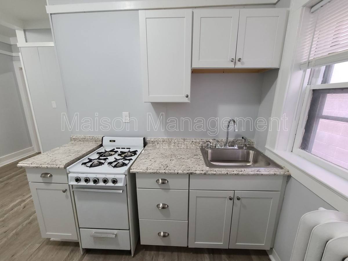 Apartment for rent at 693 Park Ave #11, Rochester, NY 14607