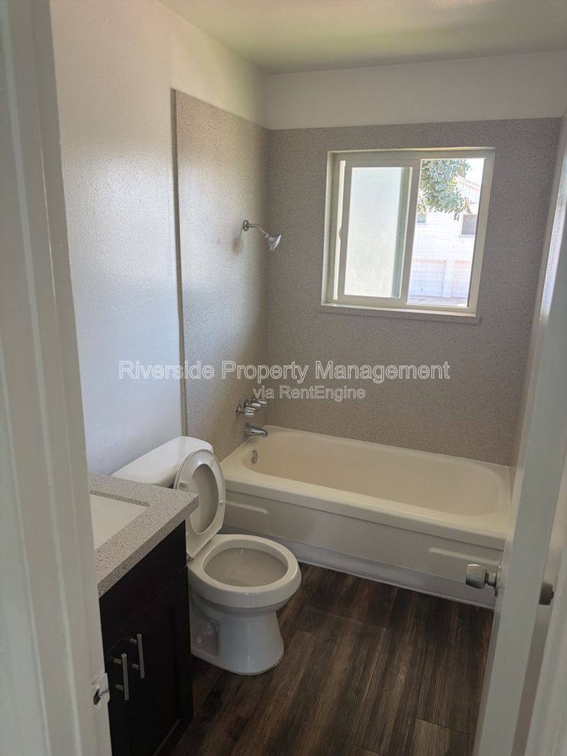 Apartment for rent at 1881 Loma Vista St #2, Riverside, CA 92507