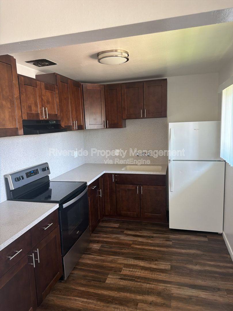 Apartment for rent at 1881 Loma Vista St #2, Riverside, CA 92507