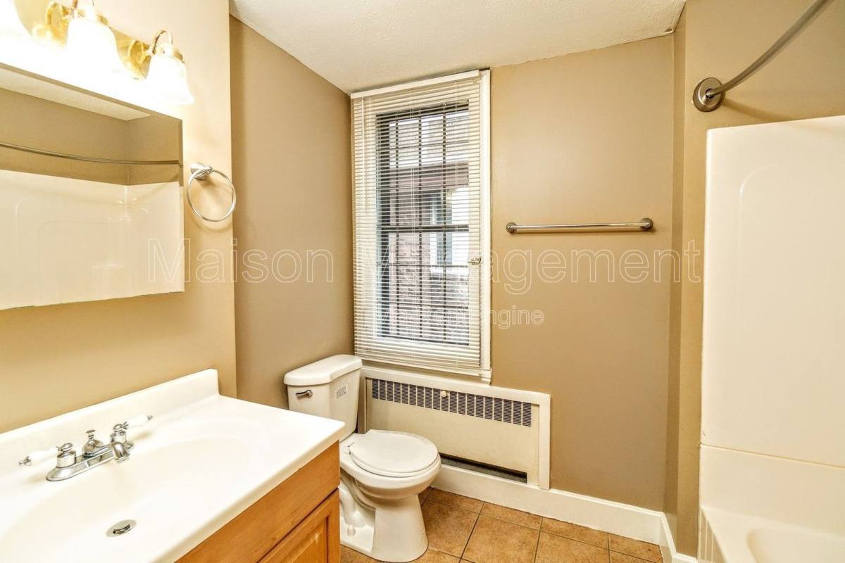 Apartment for rent at 595 University Ave #1, Rochester, NY 14607