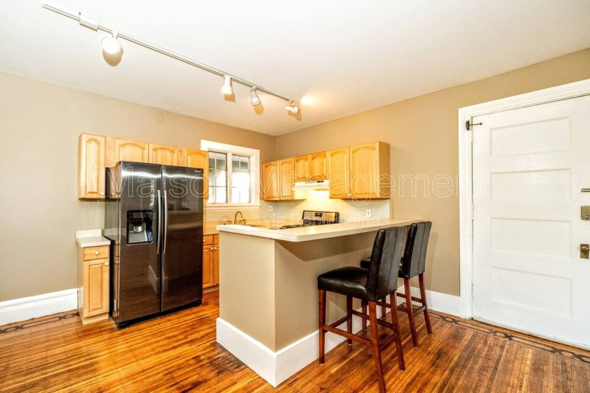 Apartment for rent at 595 University Ave #1, Rochester, NY 14607