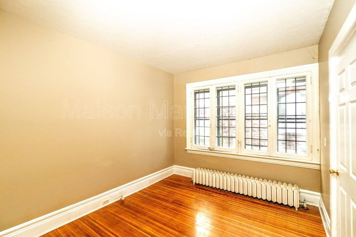 Apartment for rent at 595 University Ave #1, Rochester, NY 14607