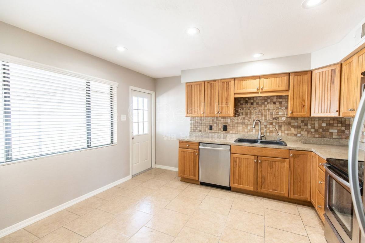 House for rent at 8050 E Clarendon Ave, Scottsdale, AZ 85251