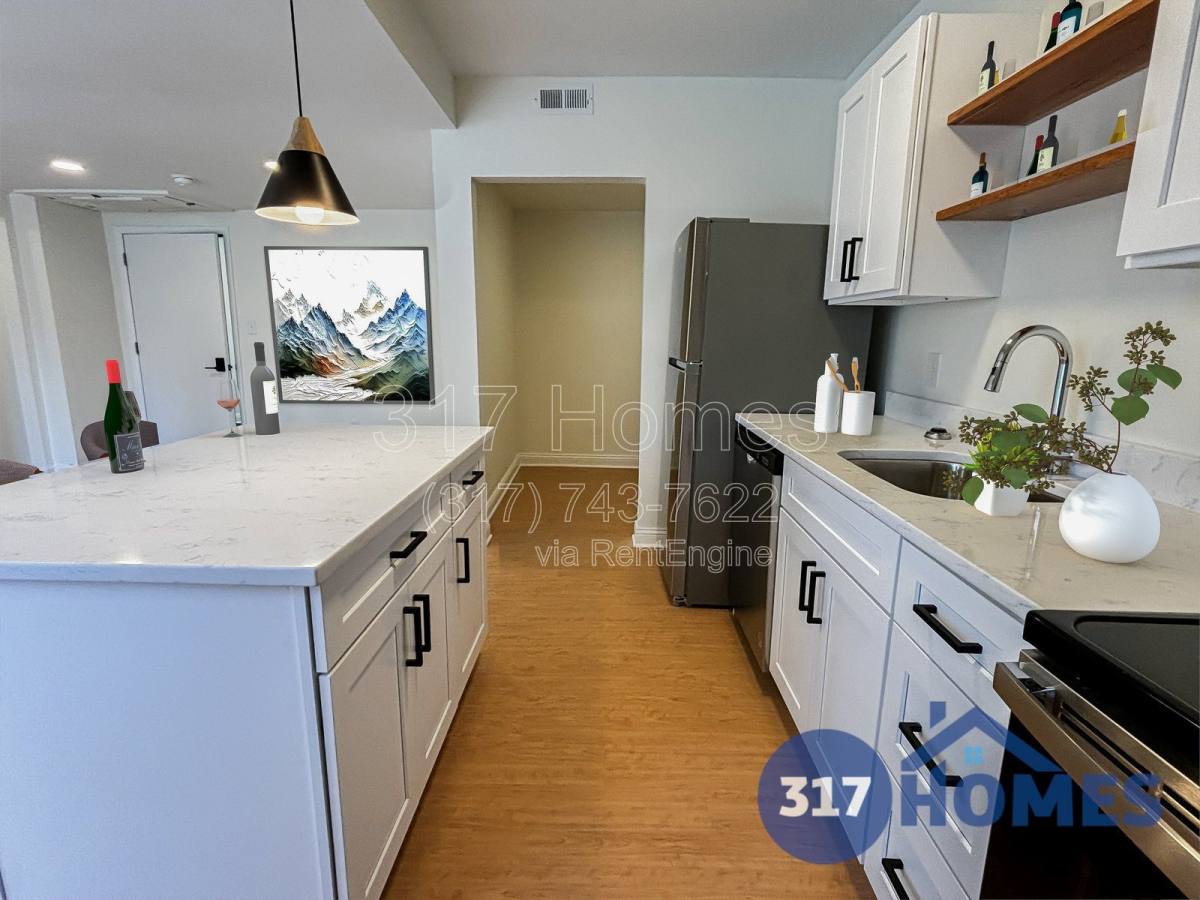 Apartment for rent at 3466 Carrollton Ave #203, Indianapolis, IN 46205