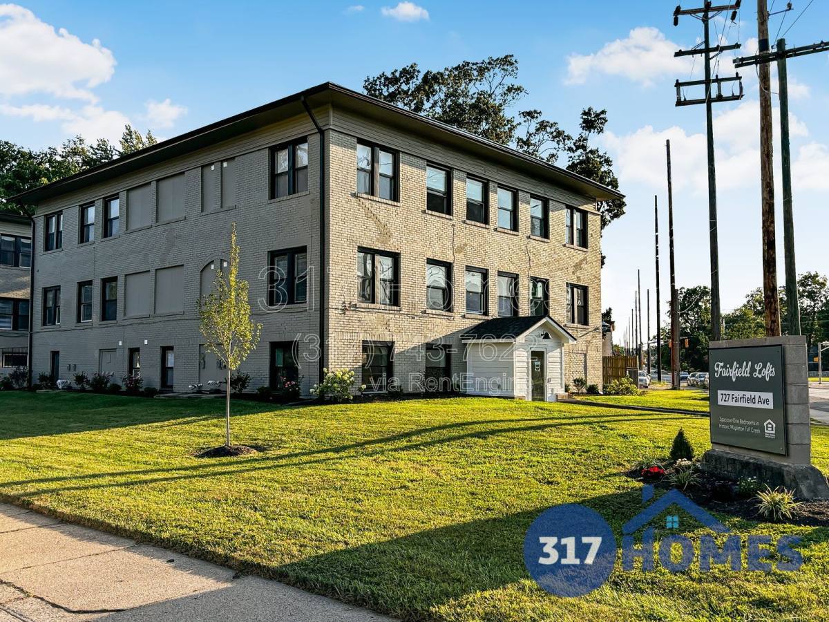 Apartment for rent at 3466 Carrollton Ave #203, Indianapolis, IN 46205