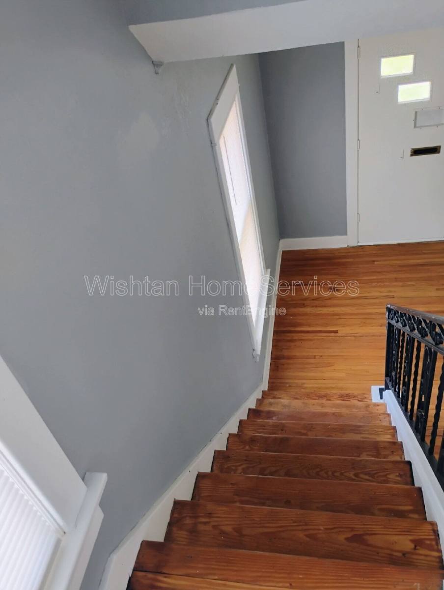 House for rent at 159 W Locust St, Canton, IL 61520